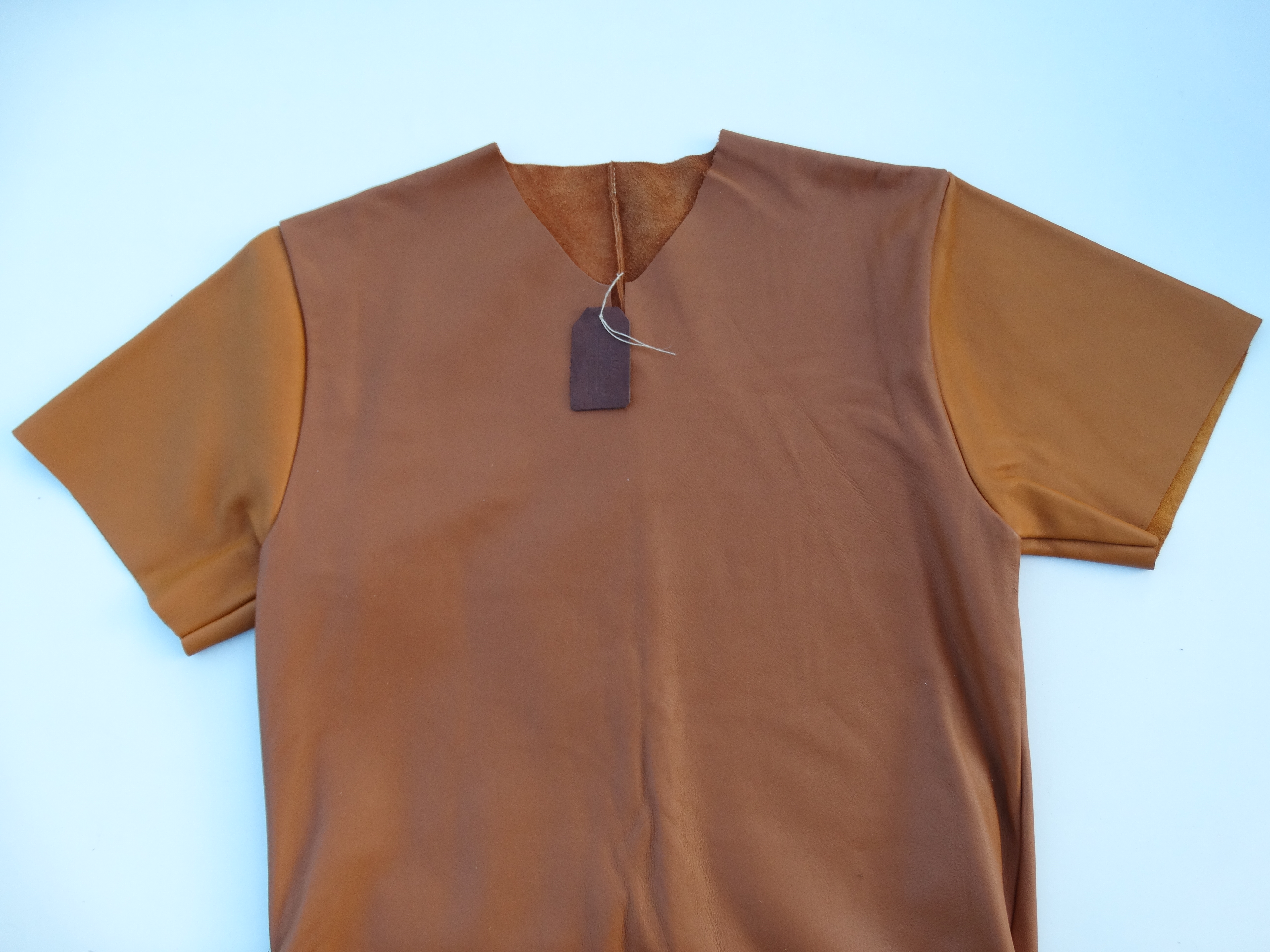 Tunique en cuir